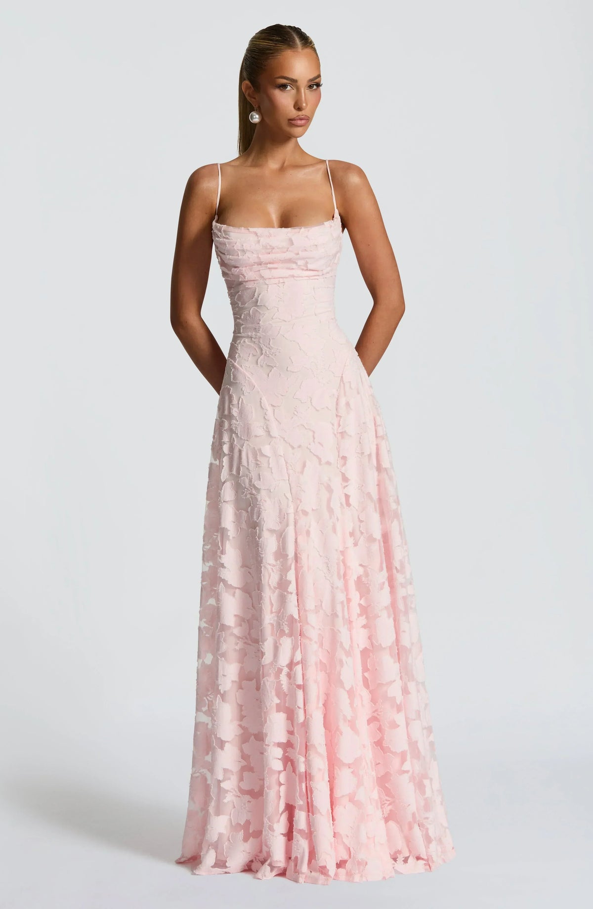 Clara Léon | Elegant Dress